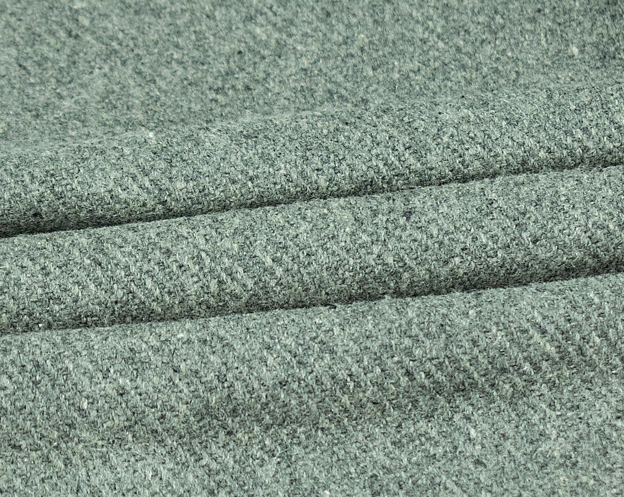 对位芳纶/预氧丝梭织布